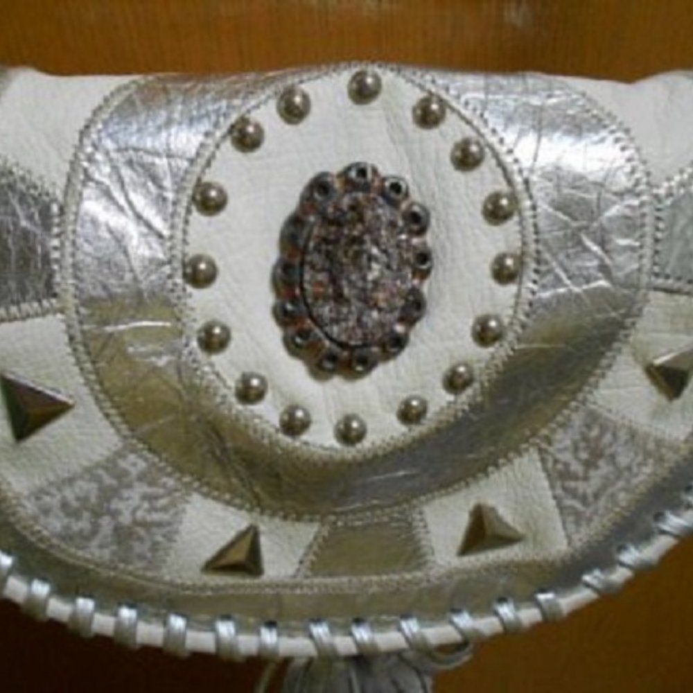 Rare White 1980s Viva of California Cross Body Bag